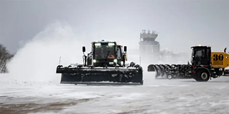 Snow blower spare parts to the Canadian Armed Forces